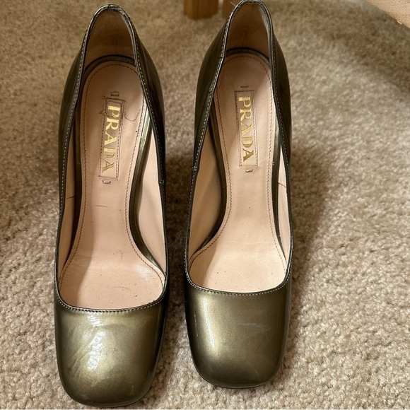 Prada Square-Toe Pump - Picture 3 of 9